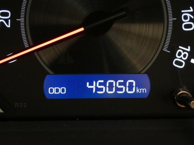 ヴォクシー ＺＳ　煌ＩＩＩ　衝突被害軽減システム　メモリーナビ　ワンセグ　バックカメラ　ミュージックプレイヤー接続可　ドラレコ　スマートキー　ＥＴＣ　ＬＥＤヘッドランプ　両側電動スライド　３列シート　ウオークスルー　ワンオーナー（3枚目）