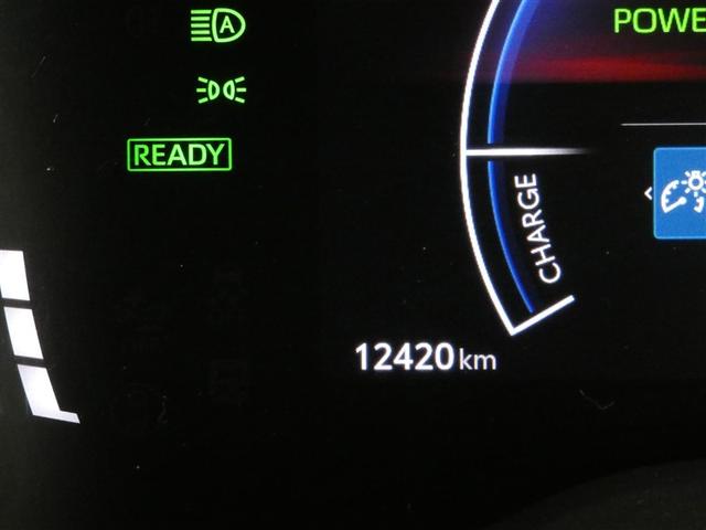 ヤリス ハイブリッドＺ　衝突被害軽減システム　メモリーナビ　フルセグ　バックカメラ　ミュージックプレイヤー接続可　ドラレコ　スマートキー　ＥＴＣ　ＬＥＤヘッドランプ　オートクルーズコントロール　ワンオーナー（3枚目）