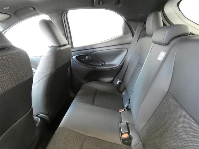 ヤリス ハイブリッドＺ　衝突被害軽減システム　メモリーナビ　フルセグ　バックカメラ　ミュージックプレイヤー接続可　ドラレコ　スマートキー　ＥＴＣ　ＬＥＤヘッドランプ　オートクルーズコントロール　ワンオーナー（22枚目）