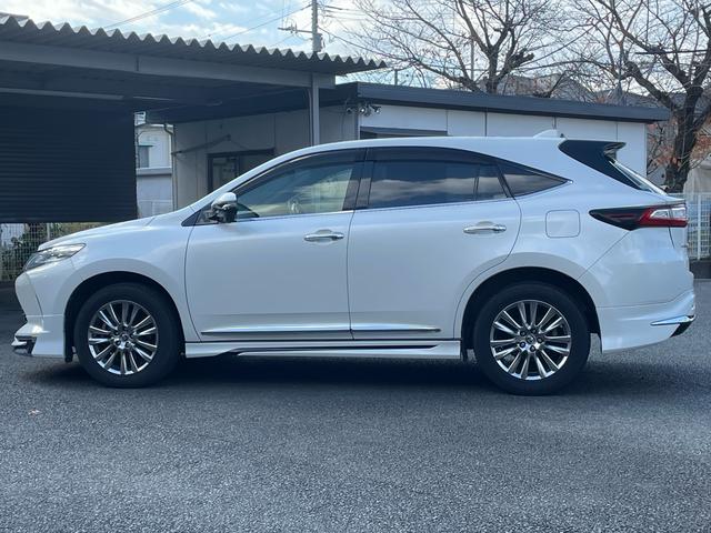 ハリアー プレミアム グー保証1年/ワンオーナー/禁煙車/純正9インチナビ/モデリスタエアロ/パワーバックドア/プリクラッシュセーフティ/レーダークルーズ/バックカメラ/ETC/ハーフレザーシート/LEDヘッドライト(10枚目)