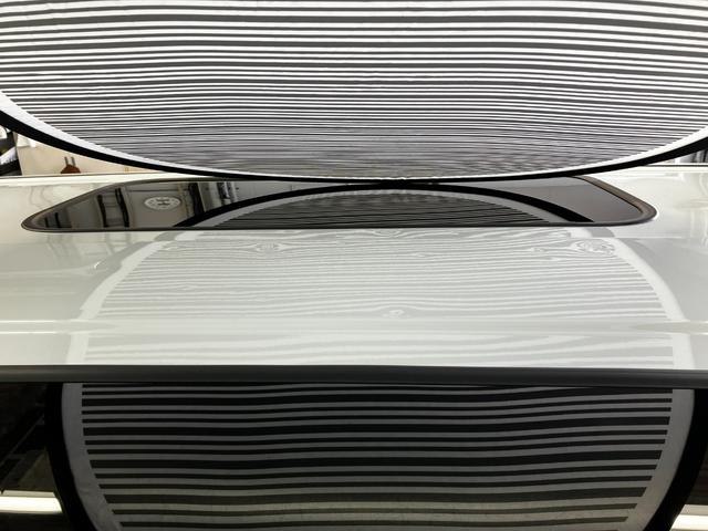 アルファード Ｚ　雹害　純正ナビ　フルセグ　両側パワースライドドア　デジタルインナーミラー　シートヒーター／ベンチレーター　アドバンストパーク　ステアリングヒーター　スペアタイヤ　左右独立ムーンルーフ　ＴＳＳ　ＰＶＭ（17枚目）