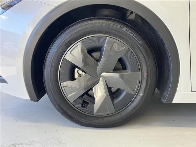 プリウス U 純正ディスプレイオーディオナビ バックモニター ETC2.0 レーダークルコン ブラインドスポットモニター フルセグTV Bluetooth ステアリングヒーター シートヒーター 1500Wコンセント(35枚目)