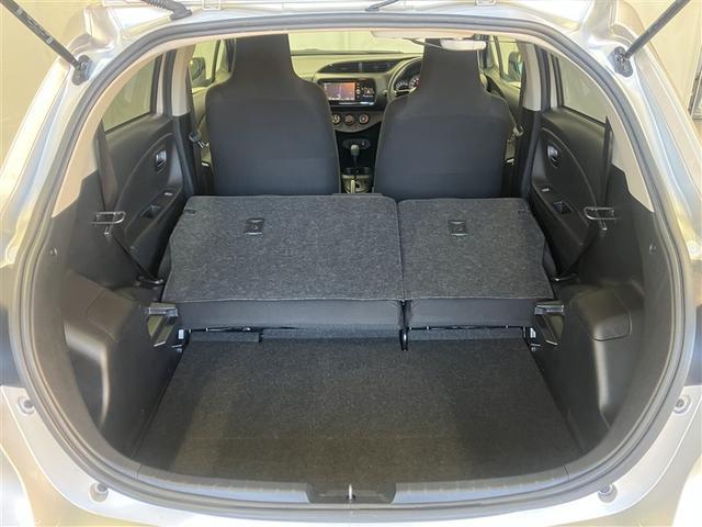 ヴィッツ Ｆ　純正ナビ　フルセグＴＶ　バックカメラ　キーレスエントリー　トヨタセーフティセンス　エンジンスターター　ＣＤ・ＤＶＤ再生　Ｂｌｕｅｔｏｏｔｈ接続　ハロゲンヘッドライト　１年間・走行距離無制限保証（33枚目）