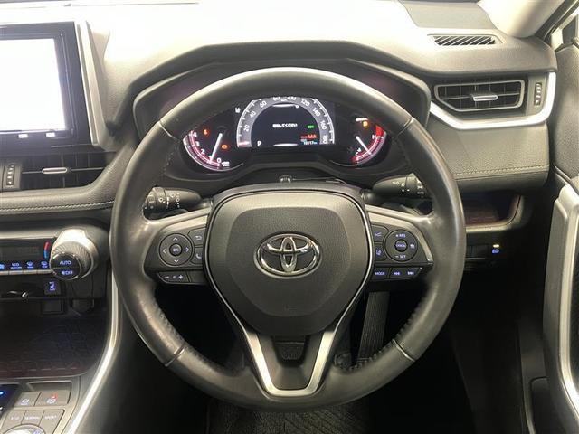 RAV4 G Zパッケージ トヨタセーフティセンス 純正9インチメモリーナビ パノラミックビューモニター パワーバックドア バックカメラ ETC ステアリングヒーター デジタルインナーミラー Bluetooth フルセグ(3枚目)