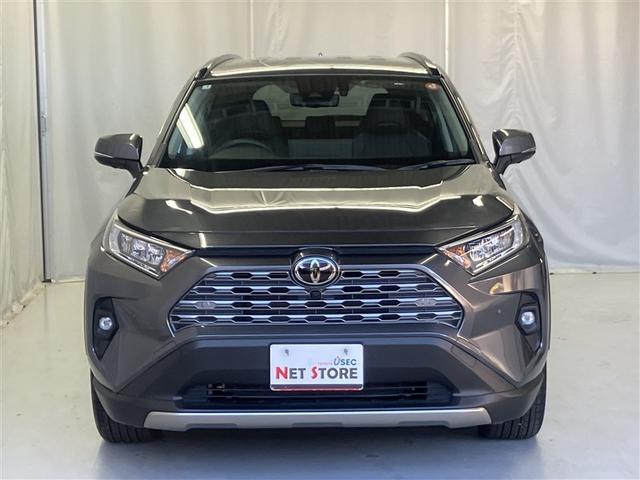 RAV4 G Zパッケージ 4WD 純正ナビ パノラミックビューモニター TSS BSM ステアリングヒーター パワーバックドア シートヒーター シートベンチレーター ETC2.0 ロードサインアシスト デジタルインナーミラー(42枚目)