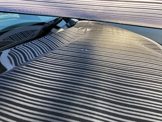 ヴォクシー ハイブリッドＳ－Ｚ　ヒョウ害　純正ナビ　パノラミックビューモニター　フルセグＴＶ　ＣＤ　ＤＶＤ　両側パワースライドドア　パワーバックドア　快適利便ＰＫＧ　ドライビングサポートＰＫＧ　アドバンストパーク　雹害（7枚目）