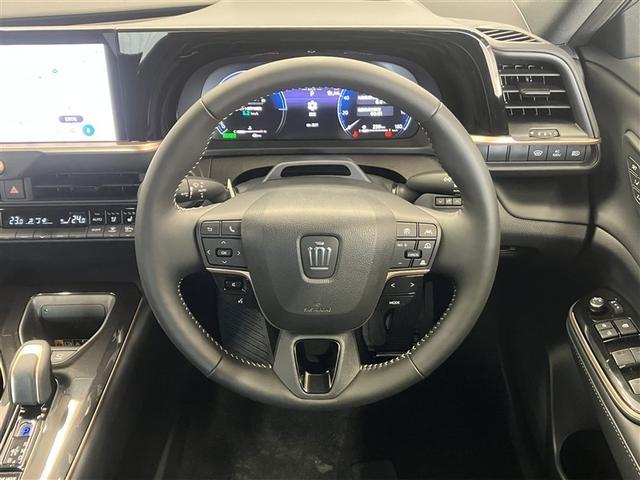 クラウンクロスオーバー Ｚ　ヒョウ害　純正ナビ　パノラミックビューモニター　リヤサポートパッケージ　デジタルインナーミラー　純正ドラレコ　シートヒーター／ベンチレーター　１５００Ｗコンセント　ウインドシールドデアイサー　雹害（3枚目）