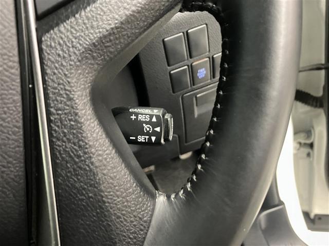 一歩先を進んだラグジュアリー性を求めているお客様にオススメのクルーズコントロール。速度設定をすればあとは乗っているだけ♪高速の運転などには重宝する機能です。燃費も向上する、ナイスな装備です。