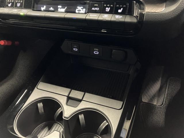 �s�������|�b�ڑ����B�ǂ���̌����ł��������ނ��Ƃ��ł��A�X�}�z�̋}���[�d���\�ł��B