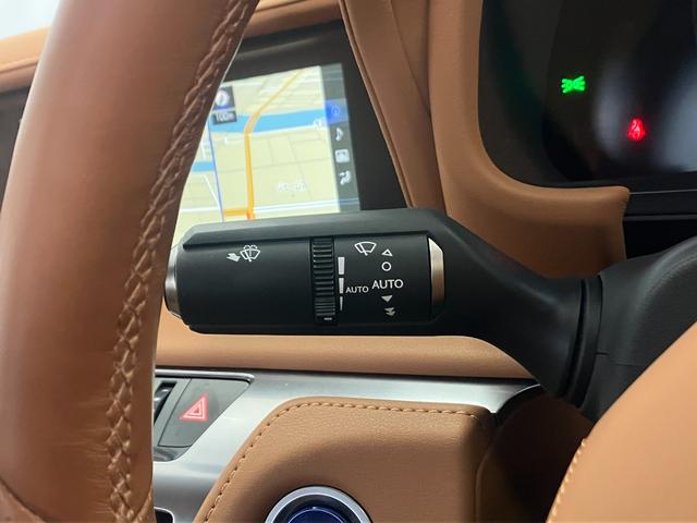 LC LC500h Lパッケージ LSS 純正ナビ ガラスルーフ カラーヘッドアップディスプレイ バックモニター シートヒーター/ベンチレーター Bluetooth接続 フルセグTV DVD再生 パワーシート 純正20インチアルミ(19枚目)