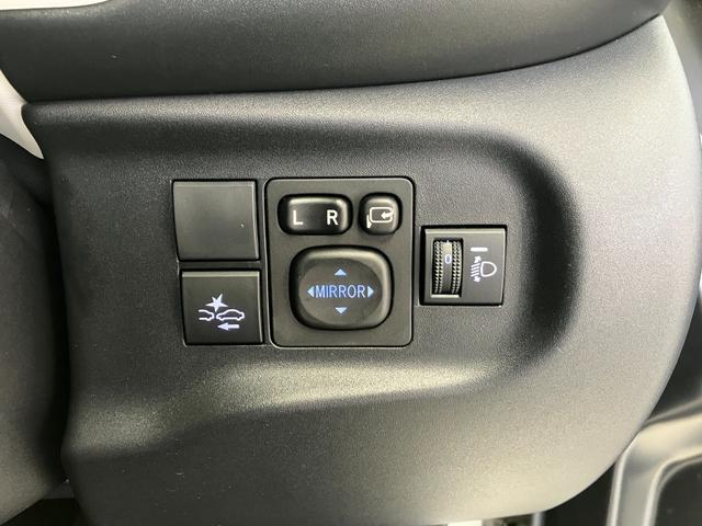 シーポッド Ｇ　プリクラッシュセーフティ　クリアランスソナー　パーキングサポートブレーキ　プッシュスタート　スマートキー　シートヒーター　１５００Ｗコンセント　電動格納ミラー　１００Ｖ／２００Ｖ充電ケーブル（22枚目）