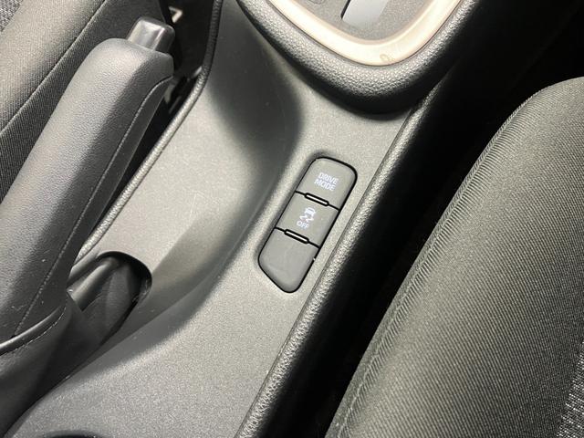 ヤリス Ｚ　トヨタセーフティセンス　純正ディスプレイオーディオナビ　バックモニター　レーダークルーズコントロール　シートヒーター　ＬＥＤヘッドライト　純正ドライブレコーダー　プッシュスタート　スマートキー（24枚目）