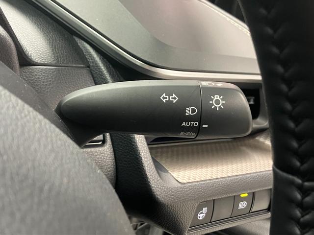 プリウス Ｚ　プラグインハイブリッド　ＴＳＳ　全方位モニター　ブラインドスポットモニター　アドバンストパーク　ステアリングヒーター　シートエアコン　１５００Ｗコンセント　パワーバックドア　ＥＴＣ２．０（21枚目）