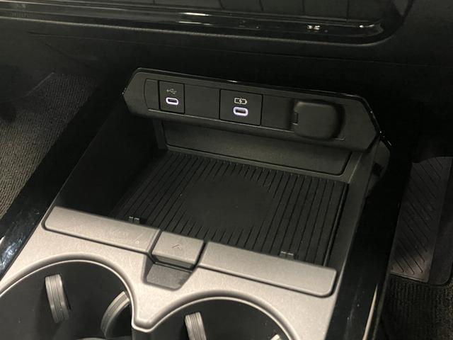 プリウス Ｚ　プラグインハイブリッド　ＴＳＳ　全方位モニター　ブラインドスポットモニター　アドバンストパーク　ステアリングヒーター　シートエアコン　１５００Ｗコンセント　パワーバックドア　ＥＴＣ２．０（25枚目）