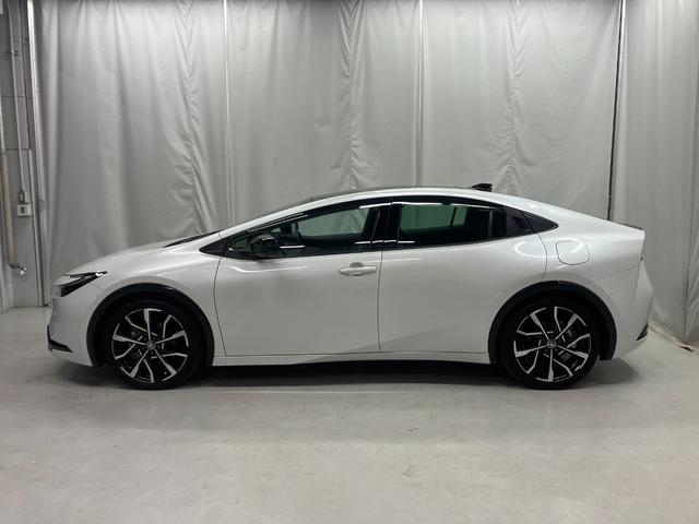 プリウス Ｚ　プラグインハイブリッド　ＴＳＳ　全方位モニター　ブラインドスポットモニター　アドバンストパーク　ステアリングヒーター　シートエアコン　１５００Ｗコンセント　パワーバックドア　ＥＴＣ２．０（45枚目）