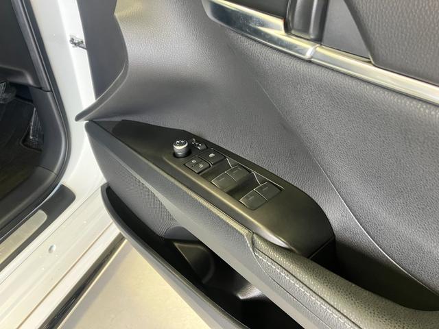 カムリ ＷＳ　ＧＲエアロ　ディスプレイオーディオ　バックモニター　ブラインドスポットモニター　トヨタセーフティセンス　シートヒーター　ＬＥＤヘッドライト　ＥＴＣ２．０　アイドリングストップ　純正アルミホイール（30枚目）