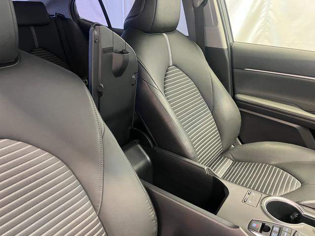 カムリ ＷＳ　ＧＲエアロ　ディスプレイオーディオ　バックモニター　ブラインドスポットモニター　トヨタセーフティセンス　シートヒーター　ＬＥＤヘッドライト　ＥＴＣ２．０　アイドリングストップ　純正アルミホイール（33枚目）