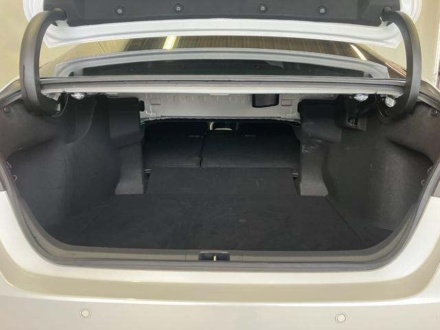 カムリ ＷＳ　ＧＲエアロ　ディスプレイオーディオ　バックモニター　ブラインドスポットモニター　トヨタセーフティセンス　シートヒーター　ＬＥＤヘッドライト　ＥＴＣ２．０　アイドリングストップ　純正アルミホイール（37枚目）