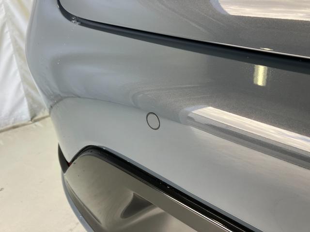 �h�b�r�ł��B�ڂ̑O�̕ǂƂ̏Փ˂�����鎖���ŗD��ɁA�h���C�o�[���A�N�Z���𓥂�ł��u���[�L�������ł�������S�����ł��B