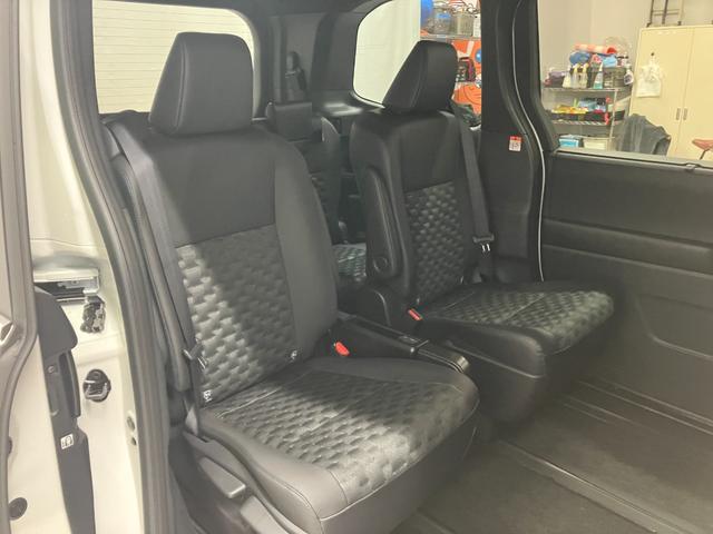 �㕔���Ȃ̃X�y�[�X����������m�ۂ��Ă���܂��B��l�̕������ɂ��\���ŁA�`���C���h�V�[�g�����Ă����q�l�̏��~������N���N�ł��B�����ԃh���C�u�����ɂ������ł��ˁB