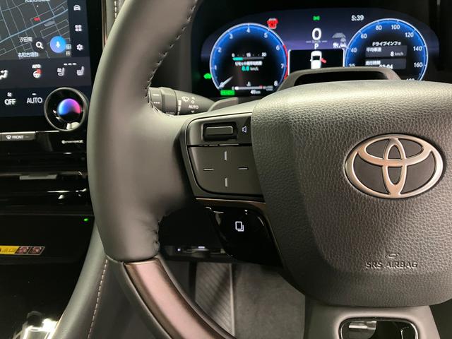 �^�]���A�I�[�f�B�I�̑�������ĂāA�n�b�Ƃ������Ƃ͂���܂��񂩁H�X�e�A�����O�X�C�b�`�́A�^�]���ł��n���h���ŃI�[�f�B�I�̑��삪�\�ł��B���S�ȃh���C�u���T�|�[�g���܂��B