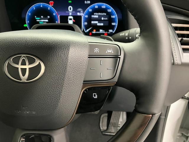 �O���̎ԂƂ̎ԊԂ�ݒ肵�A�X�s�[�h���グ����ɂ߂���������ōs���Ă����ǔ����́u���[�_�[�N���[�Y�v�B�㋉�����̈�ł��I�����Ԃɂ������Ȃ��������@�\�ł��B