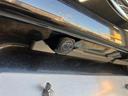 車庫入れもお任せのバックカメラが付いて、後方確認もラクラク♪安全に車庫入れも可能です。便利な機能ですが、バックカメラを過信せず、目視もお忘れなく。