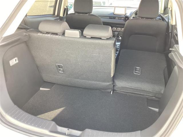 ＭＡＺＤＡ２ １５Ｓ　スマートエディション　１５Ｓ　スマートエディション　３６０°ビューモニター　マツダコネクトＳＤナビ　オートエアコン　衝突被害軽減ブレーキ　車線逸脱警報（8枚目）