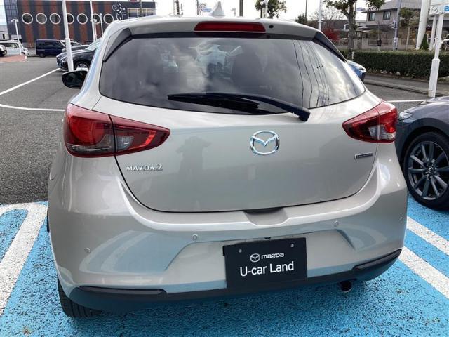 ��i�ȕ��͋C��Y�킹�郊�A�r���[�ł��B