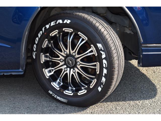 レジアスエースバン スーパーロングワイドＤＸ　ＧＬパック　３．０Ｌディーゼルターボ　リアクーラー・リアヒーター付き　純正ナビ（走行中ＴＶ視聴可！）　車検対応社外１７インチアルミホイール（ブラックダイアモンド）＆ホワイトレタータイヤのナスカープラス！（16枚目）