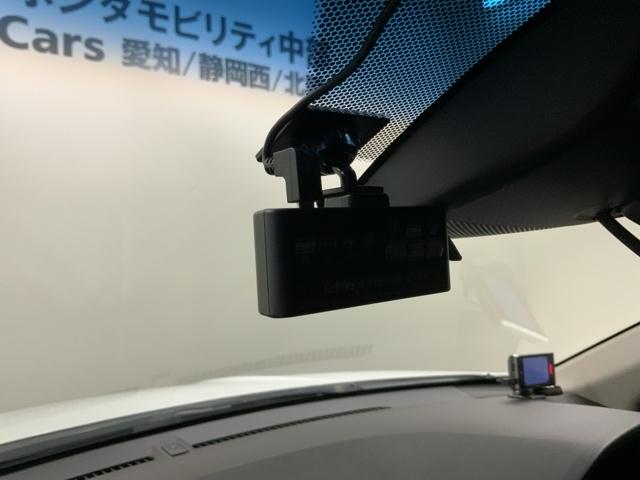 ヴェゼル ハイブリッドＺ・ホンダセンシング　１年保証ワンオ－ナ－ナビＴＶＤＶＤ　レーダーサポート　パワ－シ－ト　Ｗエアコン　１オーナ－　ＤＶＤ再生機能　整備記録簿　横滑り防止システム　バックアイカメラ　盗難防止装置　フルセ　シートヒーター付（10枚目）