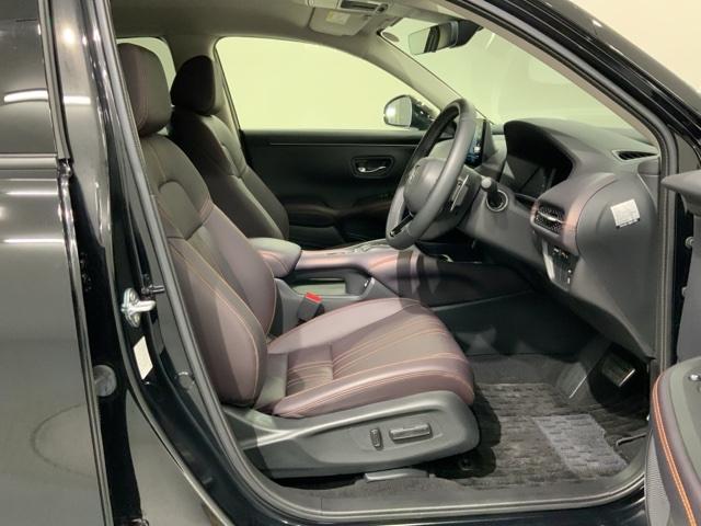 ZR-V e:HEVZ HSENSING 新車保証 試乗車 ワンオ-ナ- Bカメラ サイドエアバック パワ-シ-ト ナビTV LEDヘッドライト USB接続 地デジ Sヒーター 禁煙 サポカー ETC車載器 スマートキー(17枚目)