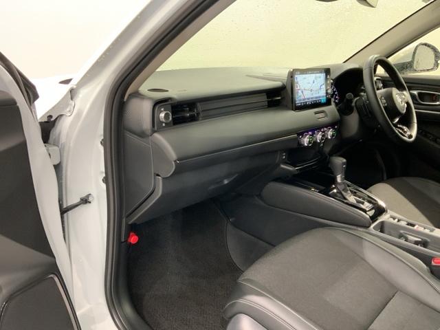 ヴェゼル ｅ：ＨＥＶＺ　ＨＳＥＮＳＩＮＧ　新車保証　試乗車　ワンオーナ－　純正ナビ　Ｔｖ　Ｒカメラ　ＢＴオーディオ　ＥＴＣ　ＬＥＤライト　ＶＳＡ　シ－トヒ－タ－　クルコン　アルミ　スマ－トキ－　盗難防止装置　整備記録簿（27枚目）