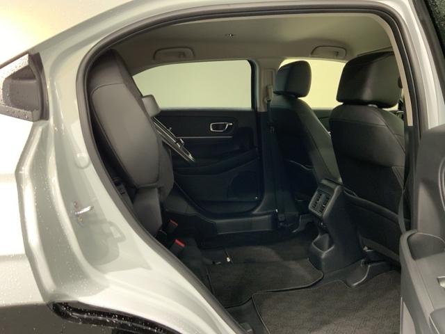 ヴェゼル ｅ：ＨＥＶＺ　ＨＳＥＮＳＩＮＧ　新車保証　試乗車　ワンオーナ－　純正ナビ　Ｔｖ　Ｒカメラ　ＢＴオーディオ　ＥＴＣ　ＬＥＤライト　ＶＳＡ　シ－トヒ－タ－　クルコン　アルミ　スマ－トキ－　盗難防止装置　整備記録簿（33枚目）