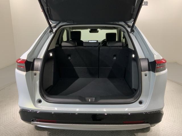 ヴェゼル ｅ：ＨＥＶＺ　ＨＳＥＮＳＩＮＧ　新車保証　試乗車　ワンオーナ－　純正ナビ　Ｔｖ　Ｒカメラ　ＢＴオーディオ　ＥＴＣ　ＬＥＤライト　ＶＳＡ　シ－トヒ－タ－　クルコン　アルミ　スマ－トキ－　盗難防止装置　整備記録簿（35枚目）