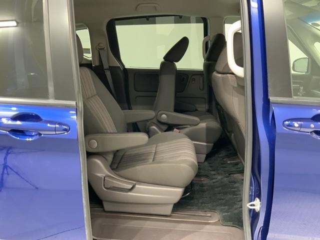 フリードハイブリッド ハイブリッド・Ｇホンダセンシング　最長５年保証　ワンオ－ナ－　ナビＶＸＭ－１９５ＶＦｉ　ＴＶ　Ｒカメラ　ＣＤ録音　ＤＶＤ　ＥＴＣ　ＬＥＤライト　両側電動ドア　ＶＳＡ　スマ－トキ－　スペアキー　盗難防止装置　整備記録簿　ドアバイザ－（35枚目）