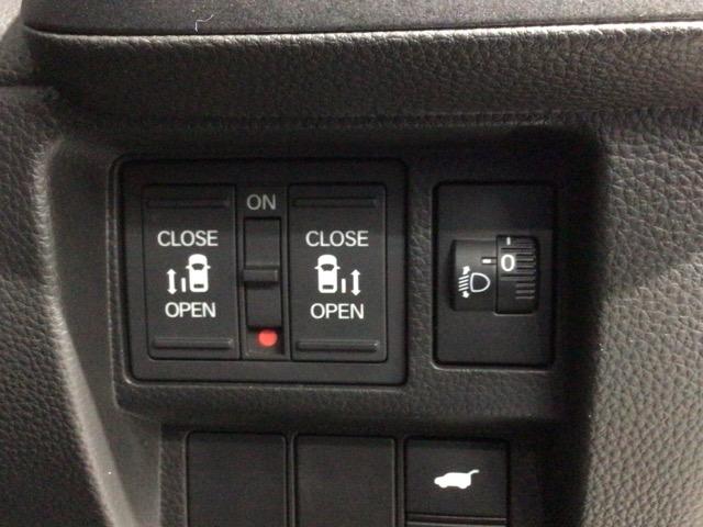 ステップワゴン ｅ：ＨＥＶスパーダ　Ｈ　ＳＥＮＳＩＮＧ　最長５年保証　ワンオーナー　ナビＬＸＭ－２３７ＶＦＬＩ　ＴＶ　Ｒカメラ　ＣＤ録音　ＢＴオーディオ　ＤＶＤ　ドラレコ　　ＥＴＣ　ＬＥＤライト　フォグライト　ＶＳＡ　シ－トヒ－タ－（14枚目）