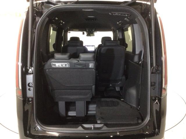 ステップワゴン ｅ：ＨＥＶスパーダ　Ｈ　ＳＥＮＳＩＮＧ　最長５年保証　ワンオーナー　ナビＬＸＭ－２３７ＶＦＬＩ　ＴＶ　Ｒカメラ　ＣＤ録音　ＢＴオーディオ　ＤＶＤ　ドラレコ　　ＥＴＣ　ＬＥＤライト　フォグライト　ＶＳＡ　シ－トヒ－タ－（30枚目）