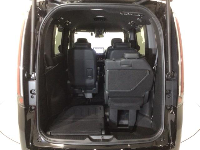 ステップワゴン ｅ：ＨＥＶスパーダ　Ｈ　ＳＥＮＳＩＮＧ　最長５年保証　ワンオーナー　ナビＬＸＭ－２３７ＶＦＬＩ　ＴＶ　Ｒカメラ　ＣＤ録音　ＢＴオーディオ　ＤＶＤ　ドラレコ　　ＥＴＣ　ＬＥＤライト　フォグライト　ＶＳＡ　シ－トヒ－タ－（31枚目）