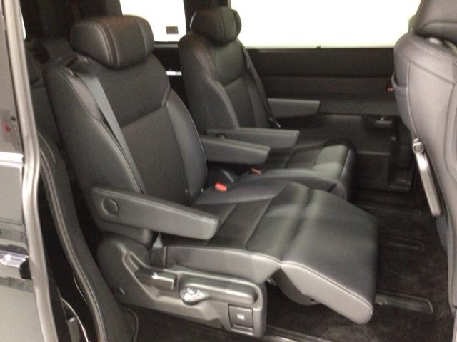 ステップワゴン ｅ：ＨＥＶスパーダ　Ｈ　ＳＥＮＳＩＮＧ　最長５年保証　ワンオーナー　ナビＬＸＭ－２３７ＶＦＬＩ　ＴＶ　Ｒカメラ　ＣＤ録音　ＢＴオーディオ　ＤＶＤ　ドラレコ　　ＥＴＣ　ＬＥＤライト　フォグライト　ＶＳＡ　シ－トヒ－タ－（32枚目）