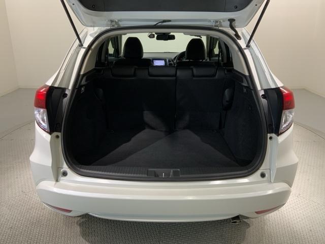 ヴェゼル ハイブリッドZ・ホンダセンシング 1年保証 ワンオーナー ナビVXM-165VFi TV Rカメラ CD録音 BTオ-ディオ DVD ドラレコ ETC LEDライト VSA シ-トヒ-タ- クルコン アルミ スマ-トキ- 盗難防止装置(35枚目)