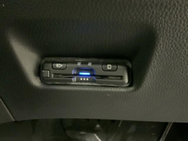 フィット ｅ：ＨＥＶホーム　Ｈ　ＳＥＮＳＩＮＧ　最長５年保証　ワンオーナー　ナビＶＸＵ－２０５ＦＴｉ　ＴＶ　Ｒカメラ　ＣＤ録音　ＢＴオ－ディオ　ＤＶＤ　ドラレコ　ＥＴＣ　ＬＥＤライト　ＶＳＡ　クルコン　スマ－トキ－　盗難防止装置（12枚目）
