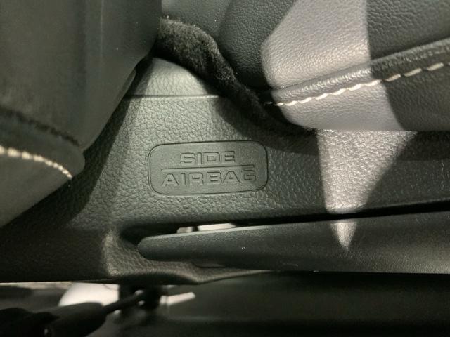 フィット ｅ：ＨＥＶホーム　Ｈ　ＳＥＮＳＩＮＧ　最長５年保証　ワンオーナー　ナビＶＸＵ－２０５ＦＴｉ　ＴＶ　Ｒカメラ　ＣＤ録音　ＢＴオ－ディオ　ＤＶＤ　ドラレコ　ＥＴＣ　ＬＥＤライト　ＶＳＡ　クルコン　スマ－トキ－　盗難防止装置（24枚目）