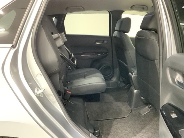 フィット ｅ：ＨＥＶホーム　Ｈ　ＳＥＮＳＩＮＧ　最長５年保証　ワンオーナー　ナビＶＸＵ－２０５ＦＴｉ　ＴＶ　Ｒカメラ　ＣＤ録音　ＢＴオ－ディオ　ＤＶＤ　ドラレコ　ＥＴＣ　ＬＥＤライト　ＶＳＡ　クルコン　スマ－トキ－　盗難防止装置（33枚目）