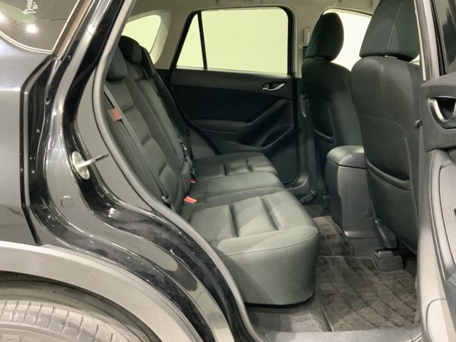 ＣＸ－５ ＸＤ　１年保証　ナビ　ＴＶ　Ｒカメラ　ＢＴオ－ディオ　ＤＶＤ　衝突軽減Ｂ　ＨＩＤ　横滑り防止　クルコン　アルミ　スマ－トキ－　スペアキ－　盗難防止装置　整備記録簿　ドアバイザ－　Ｗエアバッグ　ＡＡＣ　ＡＢＳ（18枚目）