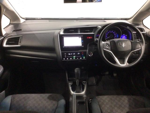 フィット １３Ｇ・Ｆパッケージ　１年保証　ナビＶＸＭ－１７４ＶＦｉ　ＴＶ　Ｒカメラ　ＤＶＤ　ＥＴＣ　ＶＳＡ　スマ－トキ－　スペアキ－　盗難防止装置　整備記録簿　Ｗエアバッグ　ＡＡＣ　イモビ　記録簿有り　助手席エアバッグ　エアバック（7枚目）