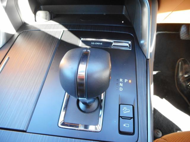ＣＸ－６０ ＸＤ－ハイブリッド　プレミアムスポーツ　ＸＤハイブリッドプレミアムスポーツ　衝突軽減ブレーキ　マツダコネクトナビ　３６０度モニター　マツダレーダークルーズコントロール（7枚目）