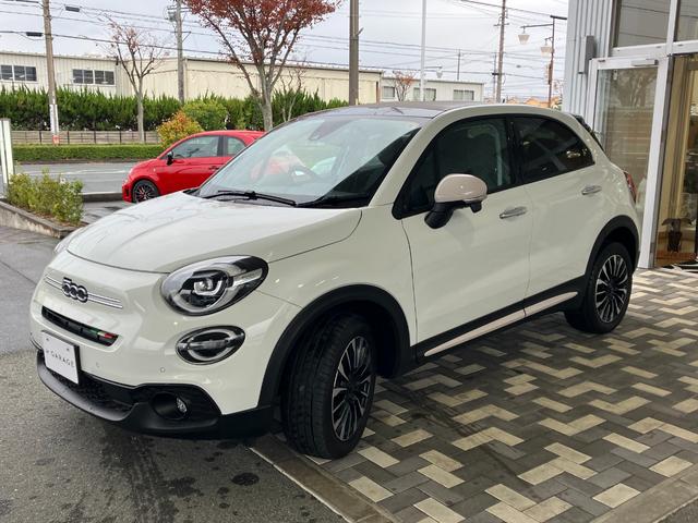 ５００Ｘ ブレッザ　１００台限定車　電動開閉式ベージュソフトトップ　純正ディスプレーオーディオ　バックカメラ　ＥＴＣ（5枚目）