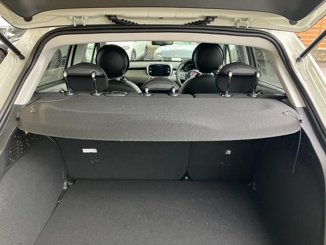 ５００Ｘ ブレッザ　１００台限定車　電動開閉式ベージュソフトトップ　純正ディスプレーオーディオ　バックカメラ　ＥＴＣ（17枚目）