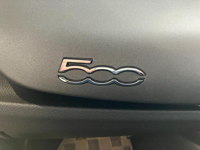 ５００Ｘ ブレッザ　１００台限定車　電動開閉式ベージュソフトトップ　純正ディスプレーオーディオ　バックカメラ　ＥＴＣ（18枚目）